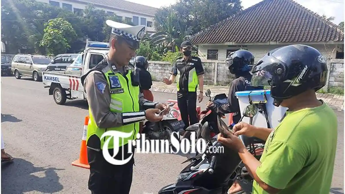 Tilang Manual Masih Diterapkan di Karanganyar, Ini Sasaran Utamanya