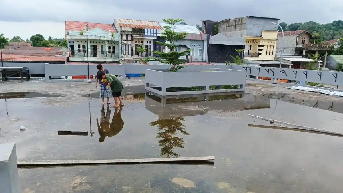 2024 Diresmikan, Proyek Rp7 Miliar Pemkab Sinjai Sudah Rusak di 2025