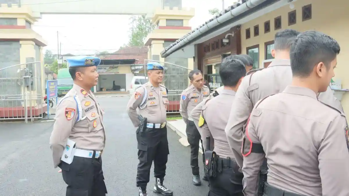 Puluhan Anggota Polres Ciamis Dites Urine Hari Ini