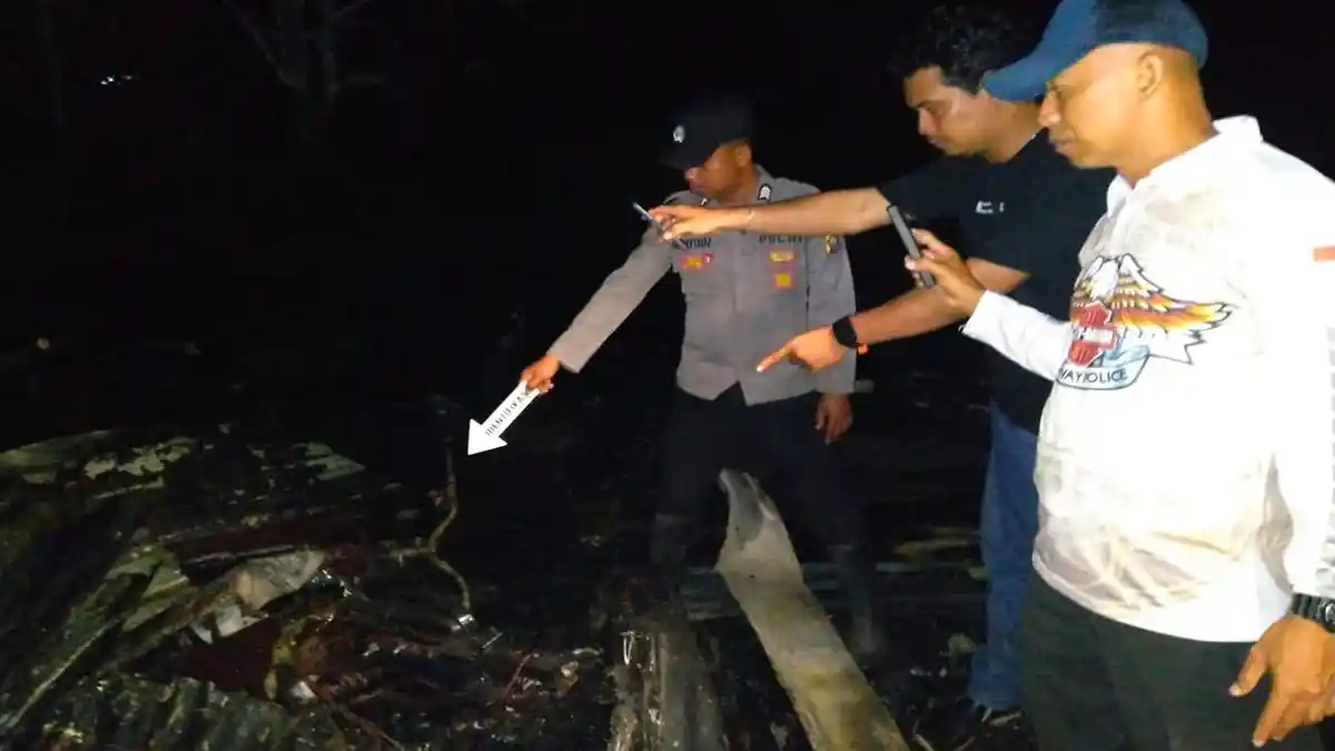 Polsek Galing Tangani Kebakaran Mess PT LAIK Sijang, Polisi Ungkap Sumber Api