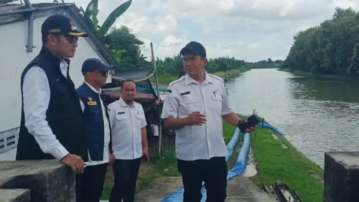Enam Pompa Tambahan Dikerahkan Pemkab Lamongan di Sluis Kuro Hadapi Banjir Bengawan Jero