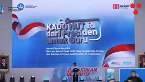 Pemerintah-Berikan-Kado-untuk-Guru-di-Bulan-Kemerdekaan.jpg
