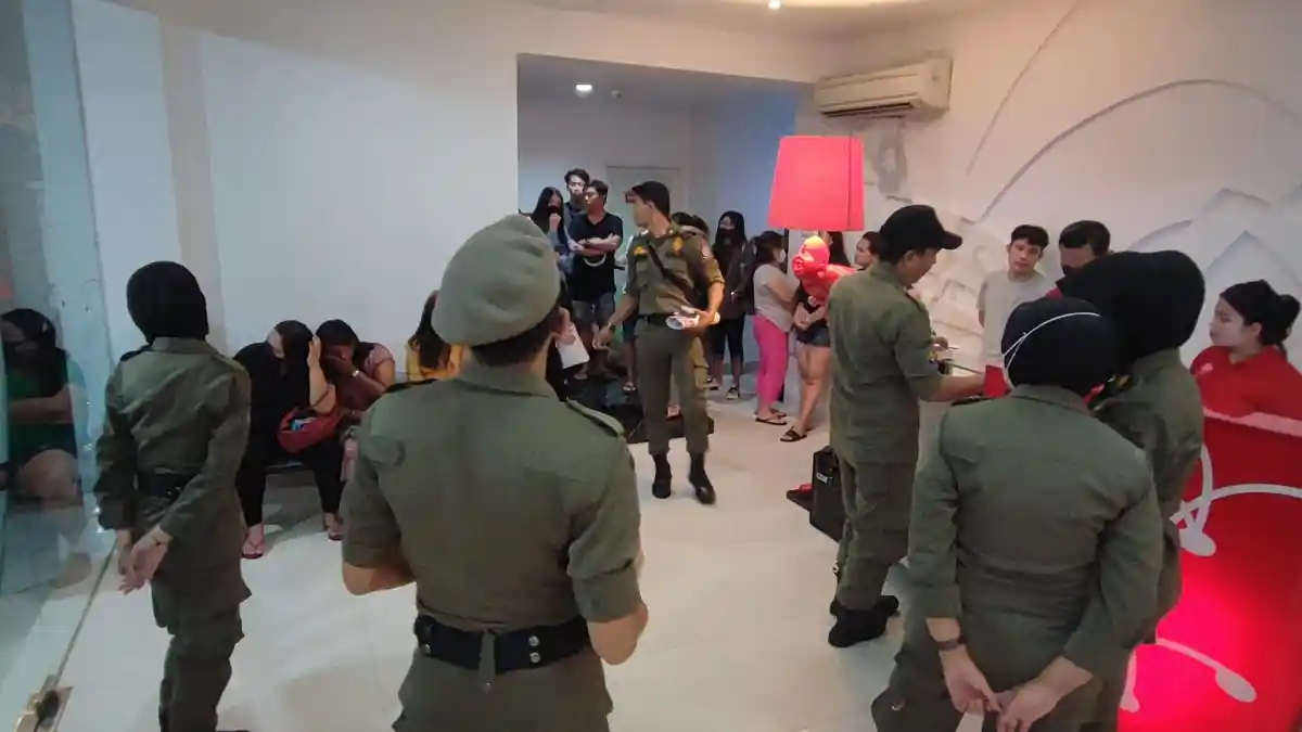 Belasan Pasangan Mesum dan PSK Terjaring di Hotel Tangerang Selatan, Open BO Layani 8 Orang Sehari