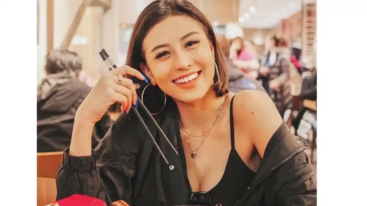 Selebgram Awkarin Trending Twitter, Ada Apa?