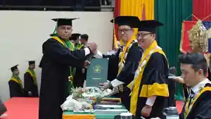 danden-raih-doktor.jpg