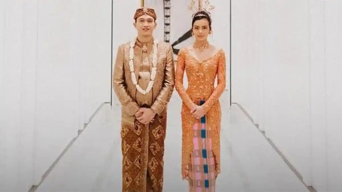Menikah dengan Demas Narawangsa, Eva Celia Gabungkan Pakaian Tradisional Adat Bugis dan Jawa
