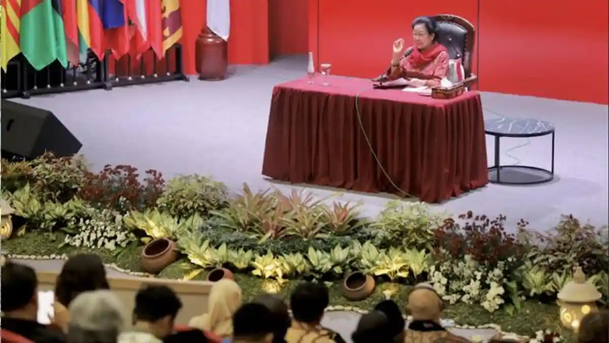 Peringatan 70 Tahun KAA di Blitar, Megawati Ingatkan AI dan Bahaya Imperialisme Digital