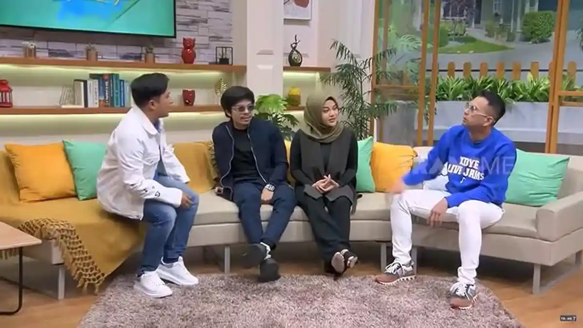 Nama dan Jargon Atta Halilintar yang Bikin Aurel Hermansyah Takut Jika Ameena Sekolah di Indonesia