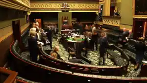 PARLEMEN-NSW-Suasana-di-ruangan-sidang-parlemen-New-South-Wales.jpg