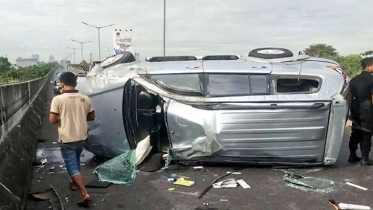 Lagi, Kecelakaan di Tol Pekanbaru-Dumai, Mobil Tabrak Pembatas dan Terbalik, Ini Dugaan Penyebabnya
