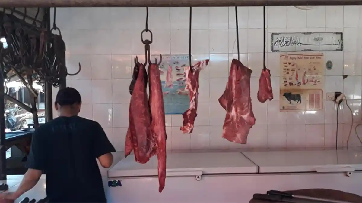 Harga Daging Stabil Minat Pembeli Semakin Bertambah Seminggu Ini di Pasar Kemiri Muka