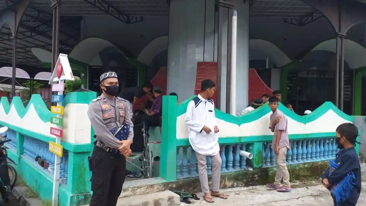Amankan Salat Iduladha, Ini yang Dilakukan Personel Polsek Enrekang