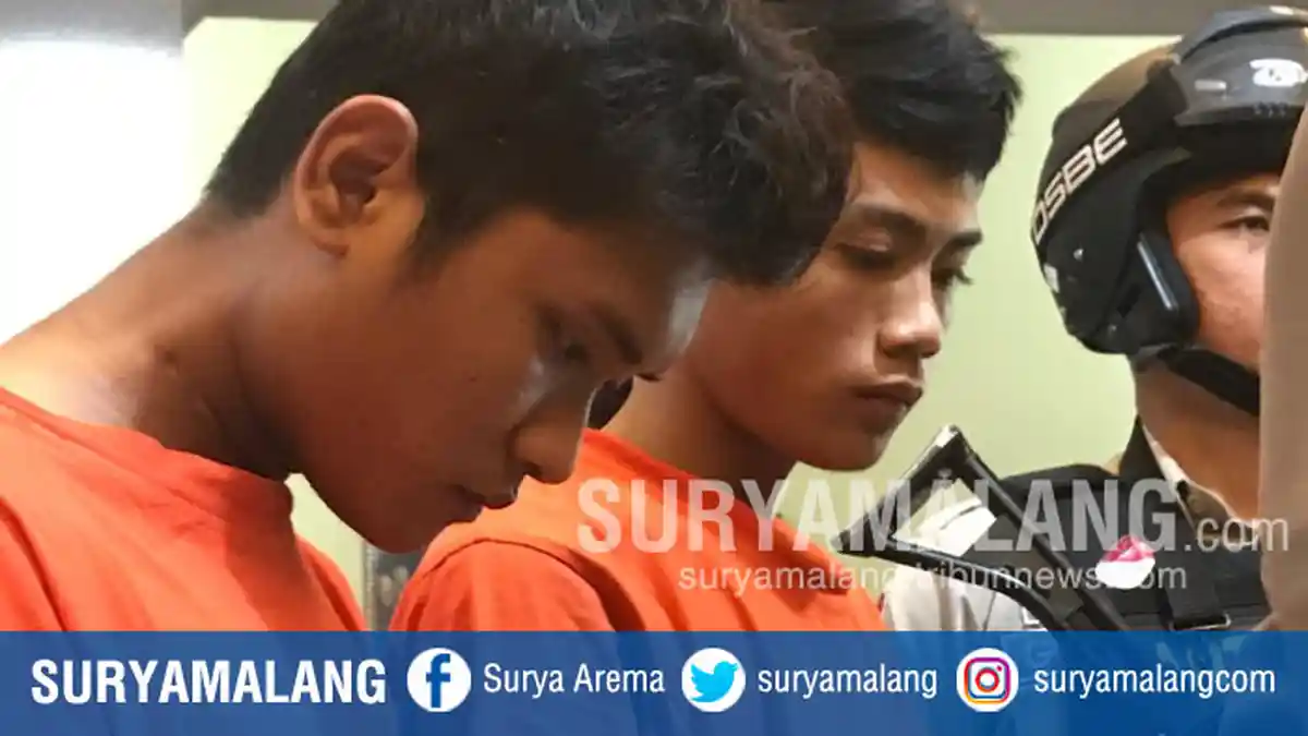 2 Penjambret Ditangkap Polisi Usai Rampas HP Pengunjung Warkop di Surabaya