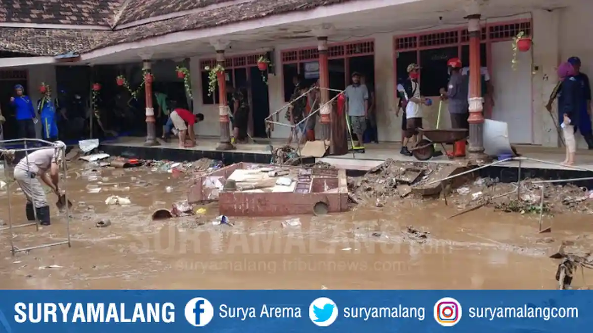 Banjir di Jember Terjang Lima Kecamatan Selama Dua Hari, Ponpes Arrosyid Terdampak Paling Parah