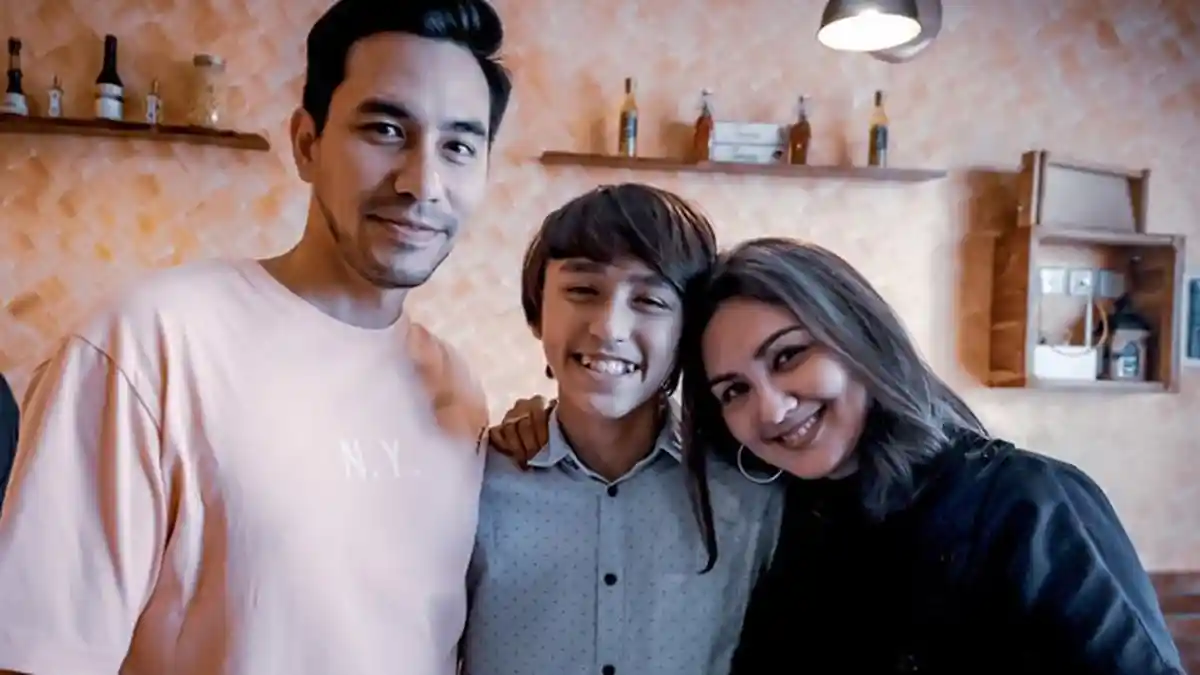 Tangis Donna Agnesia Pecah Ditinggal Sang Putra Kejar Impian ke Perancis