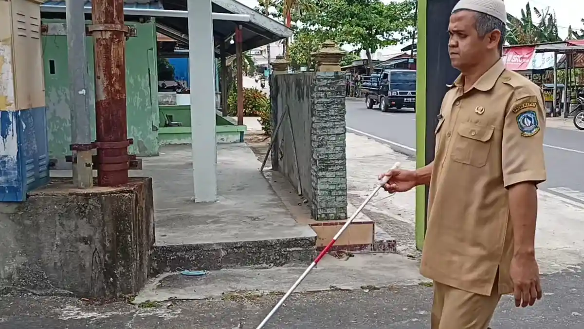 Kisah Guru Tunanetra di Tanjungpinang, Dedikasikan Diri untuk Mengajar Siswa Bernasib Sama