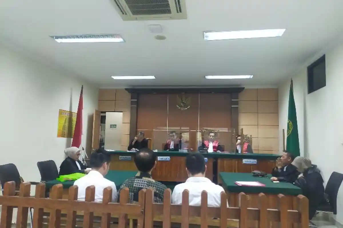 Jaksa Tuntut 2 WNA China Delapan Bulan Penjara dalam Kasus Penggelapan Mesin Pabrik di Cikande