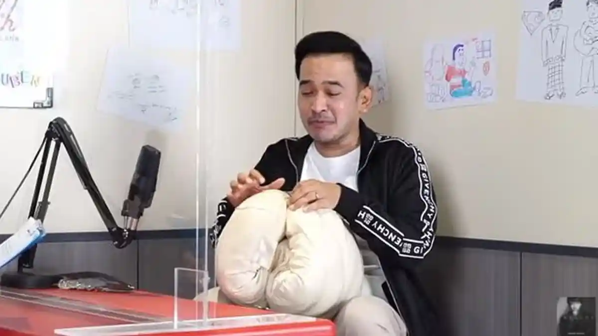 Punya Bantal Butut Ajaib yang Temaninya Selama 20 Tahun, Ruben Onsu; Gak Pernah Gue Ganti Sarungnya