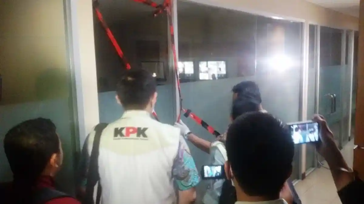 Novel Baswedan Pimpin Pengeledahan di DPRD DKI Jakarta