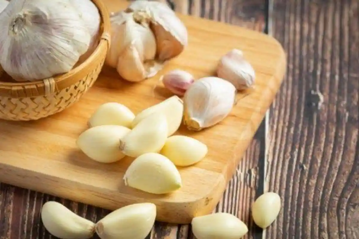 7 Khasiat Tersembunyi Bawang Putih untuk Pria