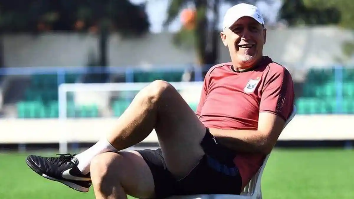 Pelatih PSIS Dragan Djukanovic Siap Curi Kemenangan Dari Bali United