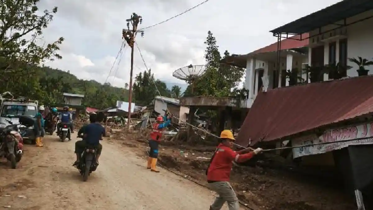 Sistem Kelistrikan Sumatra Barat Pulih 100 Persen Pascabencana