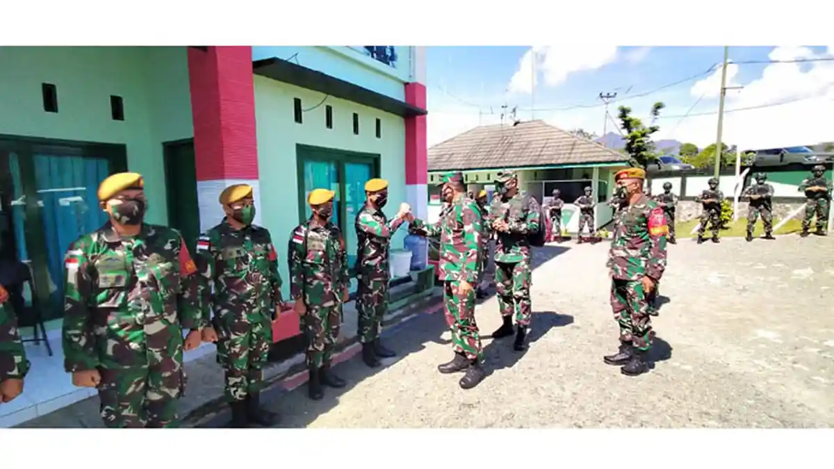 Kasdam IV/Diponegoro Sambangi Mako Satgas Yonarmed 3/105 Tarik