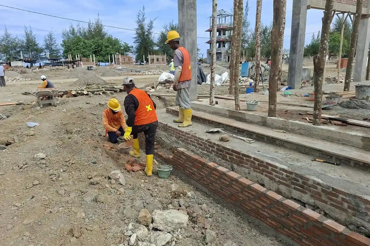 Pekerja Lokal Bangga Terlibat dalam Proyek KNMP di Kuala Raja Bireuen