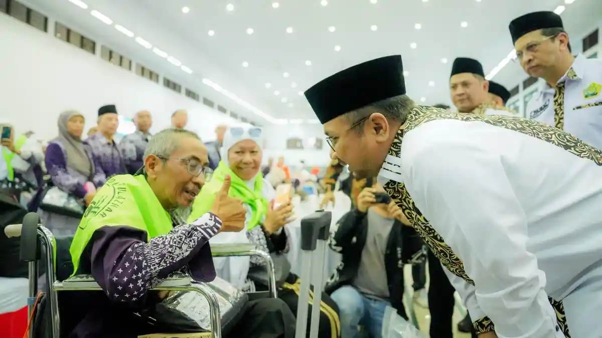 Sambut Kedatangan Jamaah Haji, Menag Minta Maaf dan Mendoakan Kemabruran