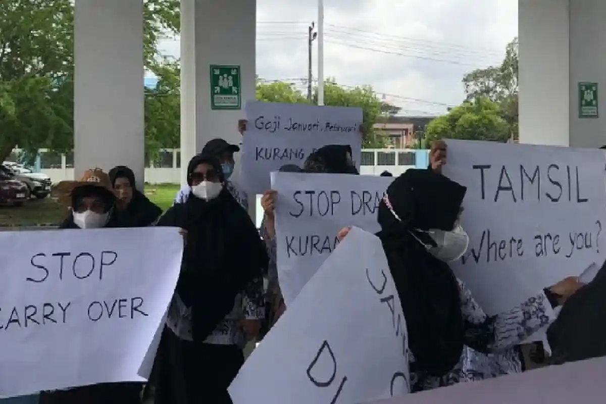 Cerita Guru di Kendari Sulawesi Tenggara Demo Tuntut Transparansi Pajak, Gaji 13 hingga Tunjangan