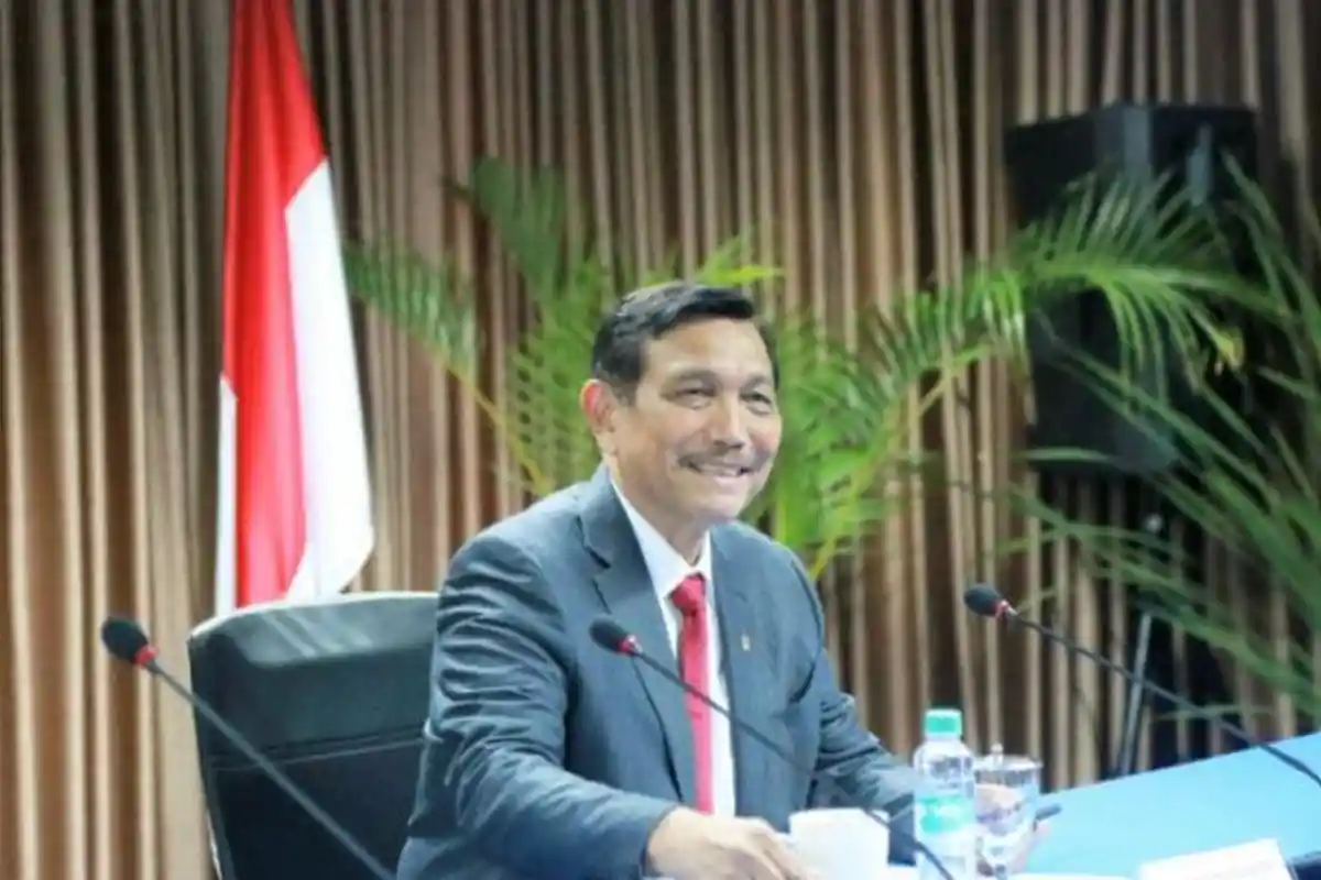 Tunjuk Luhut Urusi Minyak Goreng, Pengamat Sebut Jokowi Tak Percaya Menko Perekonomian dan Mendag