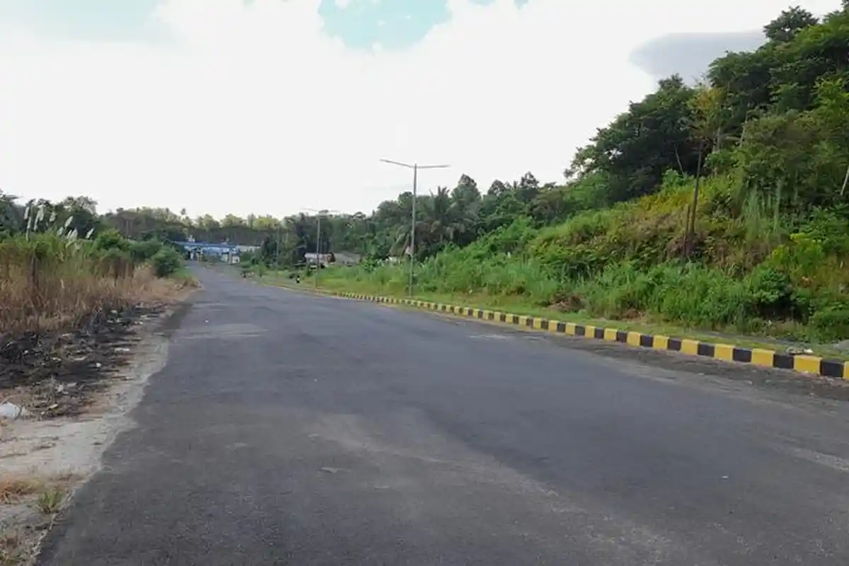 Bukan Kendaraan, Bagian Depan Terminal Liwas Manado Sulawesi Utara, Justru Jadi Tempat Jogging