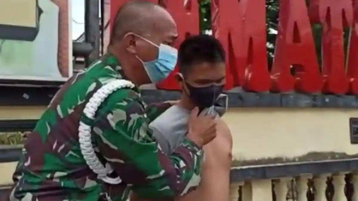 Serda Lili Muhammad Yusuf Ginting Menangis dan Buka Baju di Kantor Polisi, Minta Keadilan