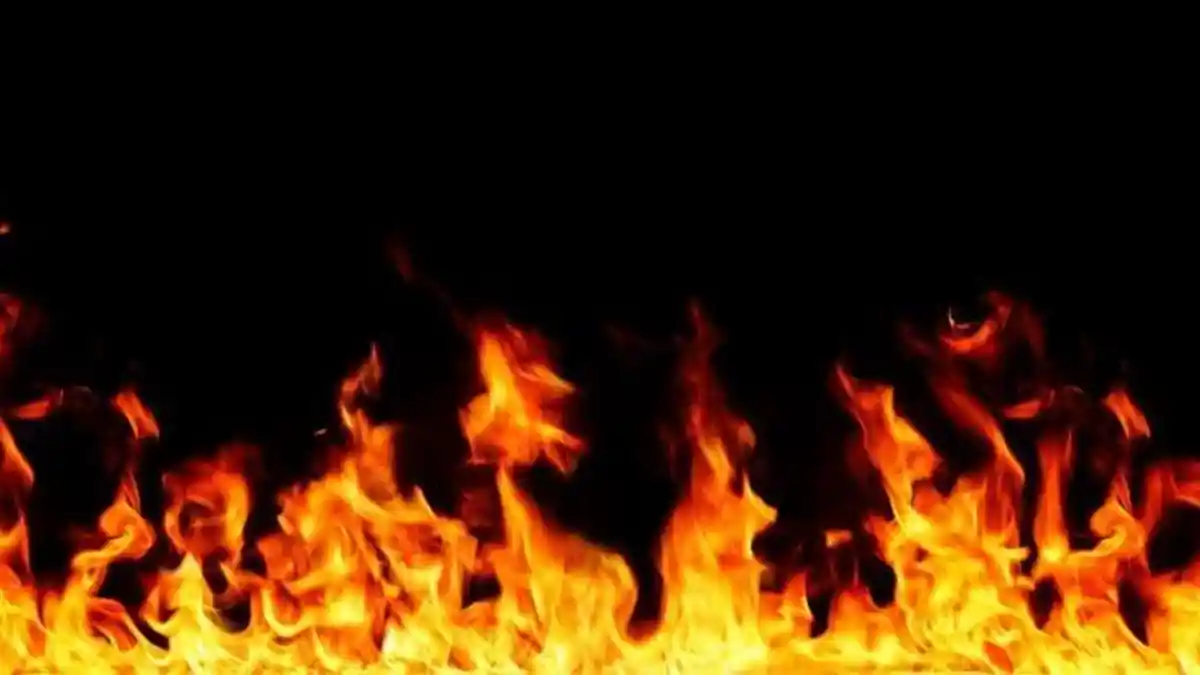 Kampung Bali Tanah Abang Terbakar, Rumah-rumah Bedeng Semi Permanan Ludes Dilalap Api