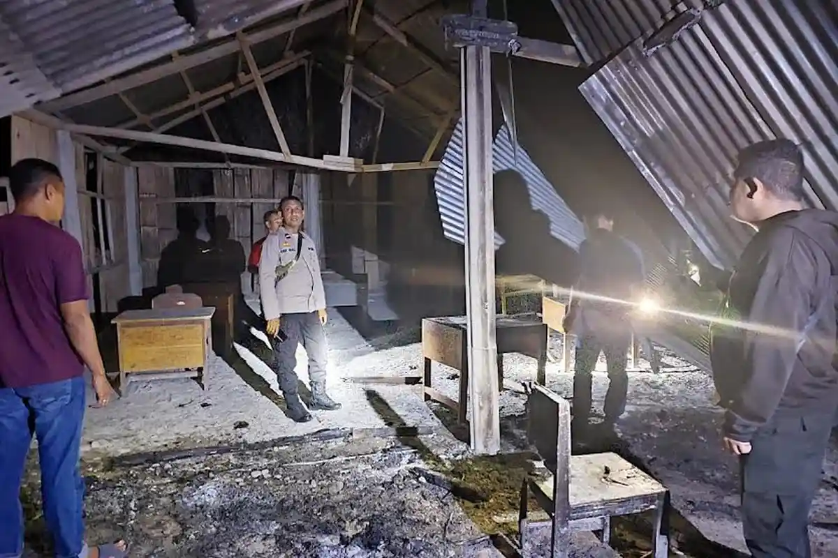 Kepala SMAN 2 Sambi Rampas Manggarai Timur: Polisi Segera Ungkap Penyebab Kebakaran 