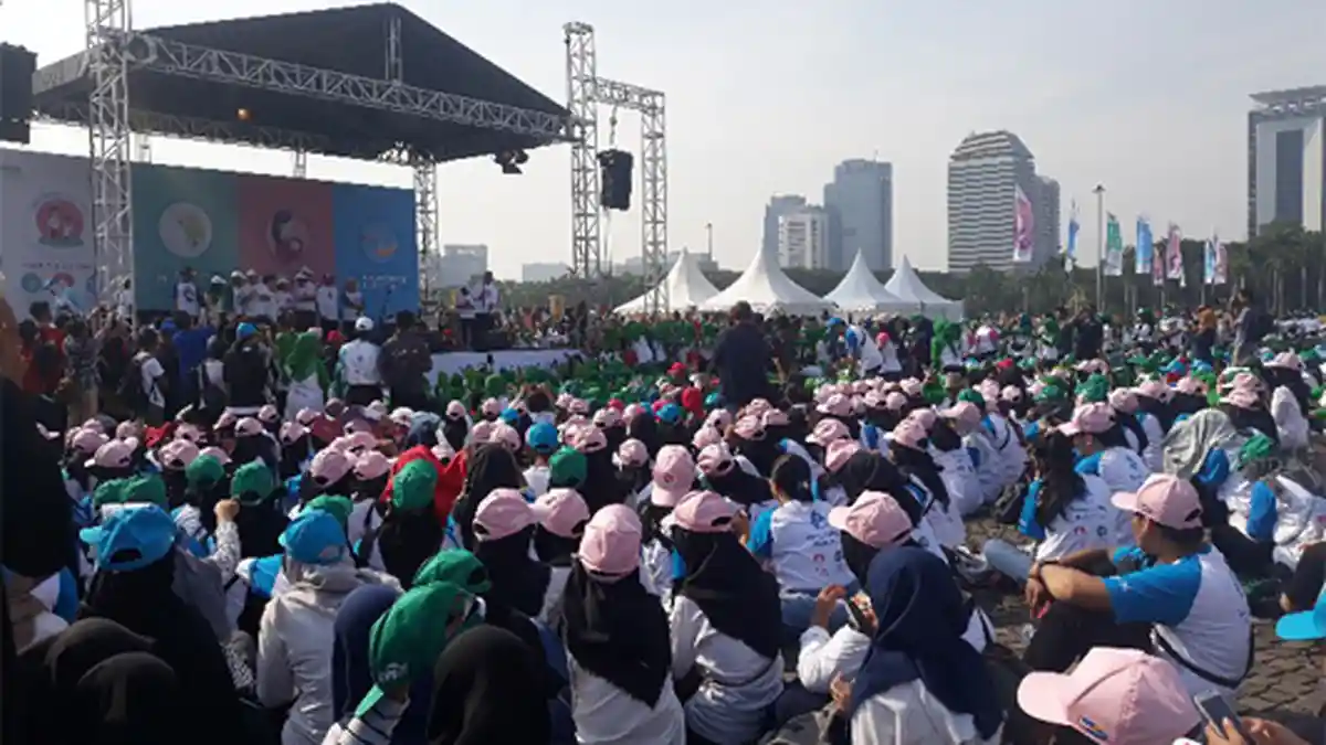 Mahasiswa Hingga Emak-emak Ikuti Kampanye Pencegahan 'Stunting' di Monas