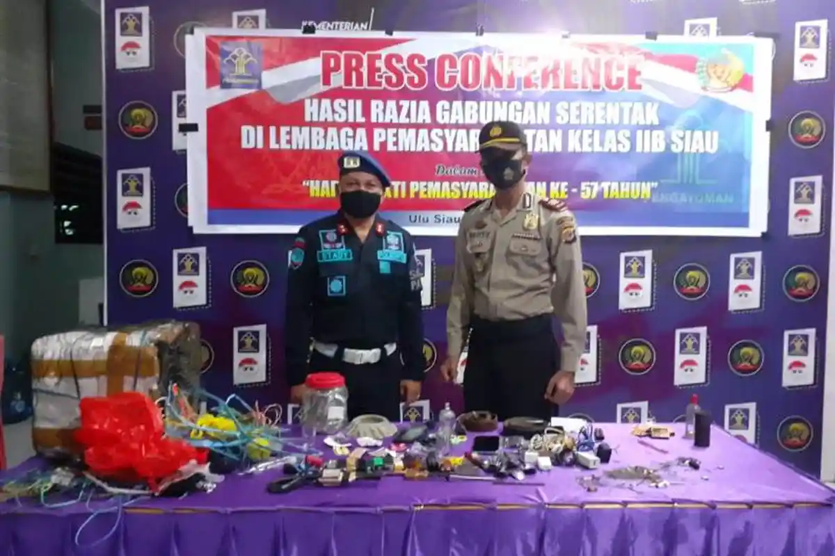 Polisi dan Petugas Lapas Siau Geledah Kamar Warga Binaan Pemasyarakatan, Ini Hasil Temuannya