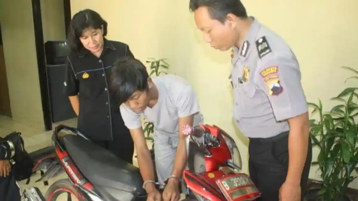 Anak SD di Palembang Curi Motor Penonton Final Persipura Vs Persib