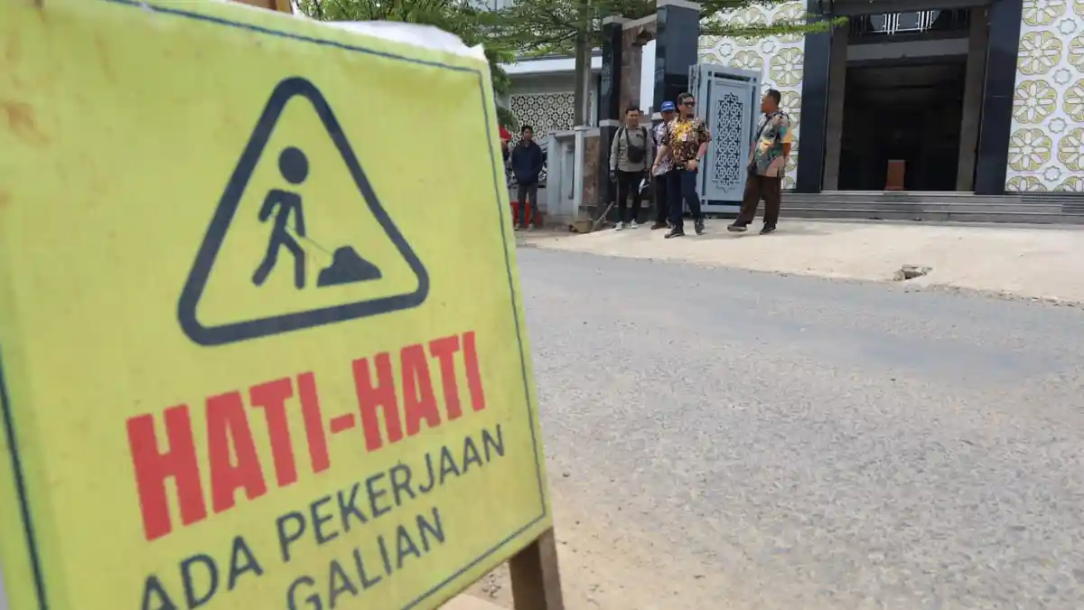 Tegur Kontraktor Lambat, Wali Kota Pekalongan Ancam Blacklist