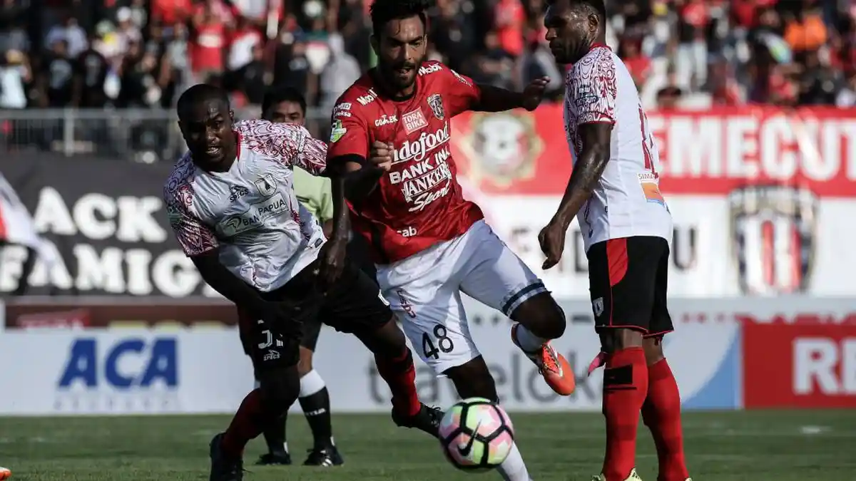 Bakal Hadapi Juara Bertahan, Jacksen Yakin Persipura Lebih Kuat