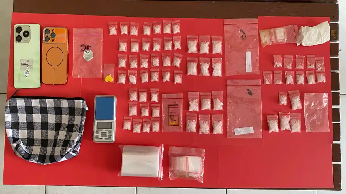Polsek Sekayam Amankan Puluhan Paket Diduga Shabu dan Pil Ekstasi