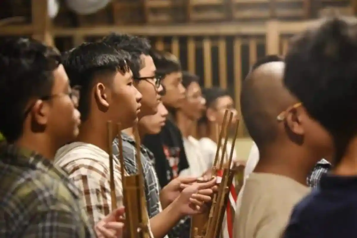 Menyelami Dunia Bunyi Siswa Tunarungu