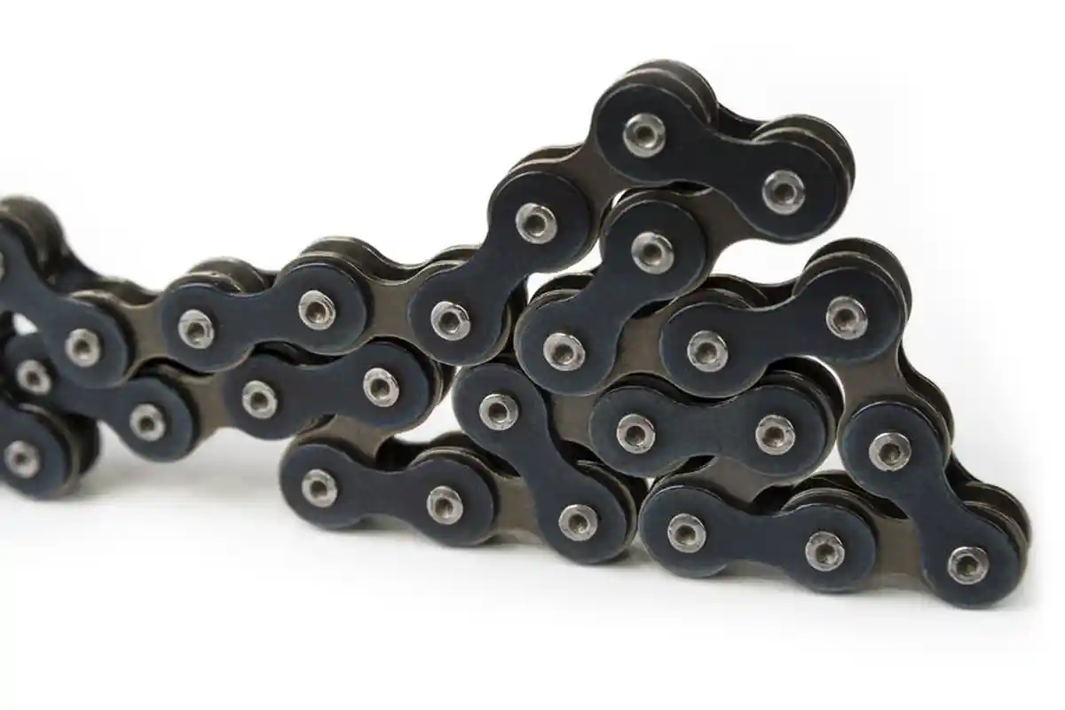 Tips Membersihkan dan Merawat Rantai Motor yang Benar, Tidak Ribet