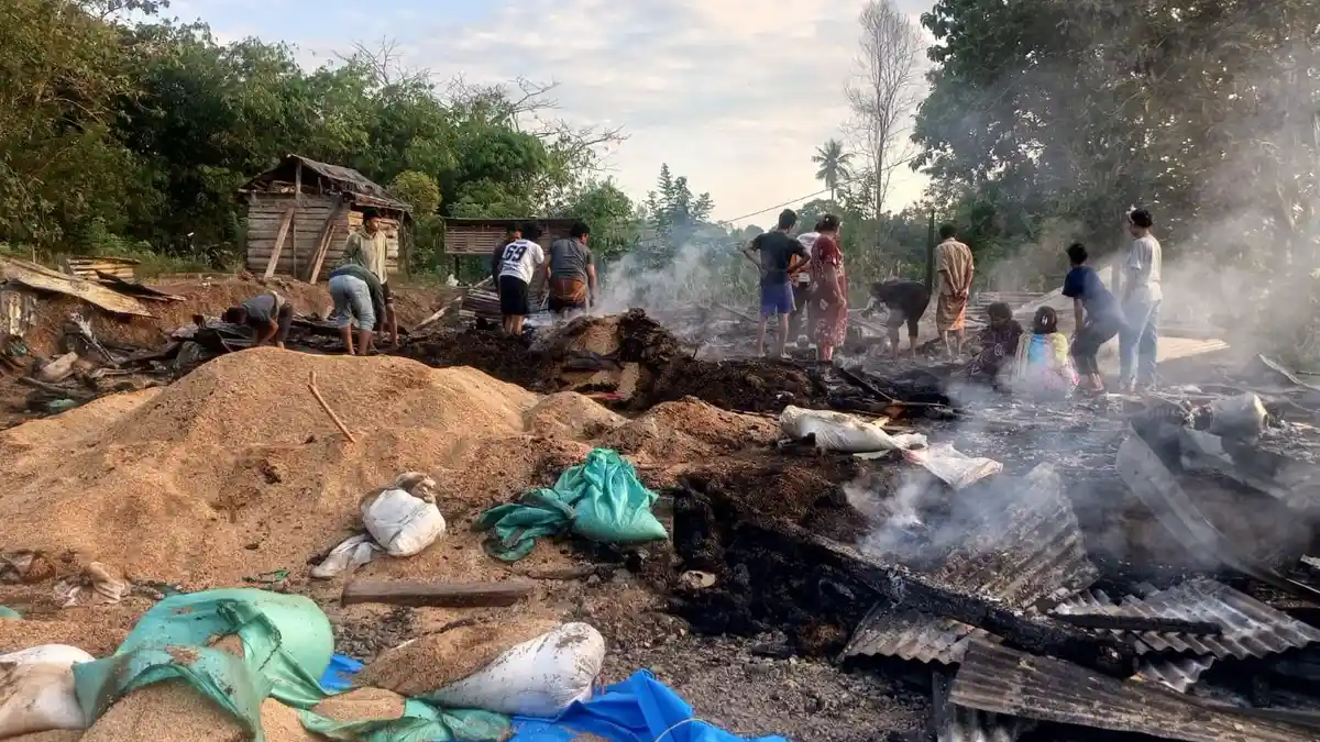Kronologi Anak di Bone Bakar Rumah Orangtuanya, 2 Motor Ikut Hangus
