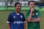 pelatih-psms-medan-djadjang-nurdjaman-dan-dennis-wise_20180406_110634.jpg