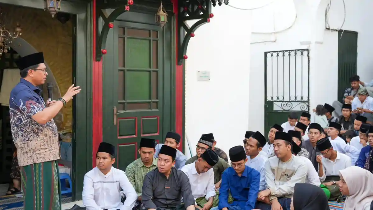 Ziarahi Makam Sidi Bousaid Al-Baji, Dubes Zuhairi Jelaskan Pentingnya Sufisme Humanis ke Kader NU