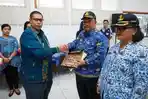 Eks-Plt-Kepala-Dinas-Pendidikan-Barmen-Manurung_.jpg