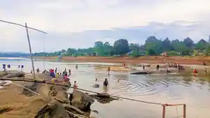 objek-wisata-batu-tinggi-sekadau-034.jpg