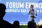 sandiaga-uno-borobudur-13-maret-2022.jpg