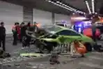 Tabrakan Supercar Ala Film Fast and Furious 7